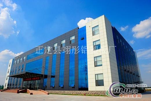 幕墻材料雙雄記 鋁塑復(fù)合板行情低迷，鋁單板何以逆勢突圍？